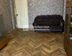 Комната 16.3 м² в 2-комн. кв. 1/5 этаж