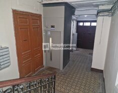 Комната 35.3 м² в 5-комн. кв. 6/6 этаж