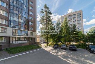 2-комн. кв. 72.7 м² 1/16 этаж