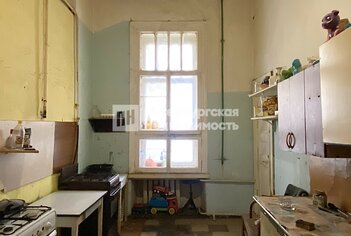 Комната 20.1 м² в 8-комн. кв. 2/6 этаж