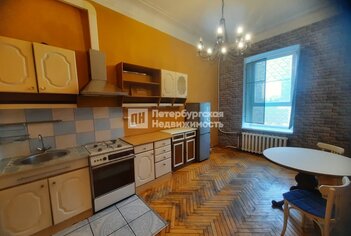  Квартира 51 кв.м. у метро Петроградская