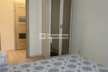  Квартира 67.3 кв.м. у метро Улица Дыбенко