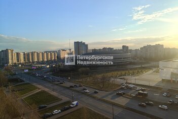 Квартира 40.3 кв.м. у метро Пр.Большевиков