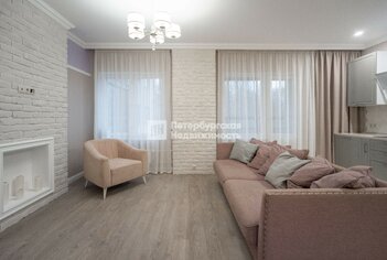 2-комн. кв. 74 м² 4/9 этаж