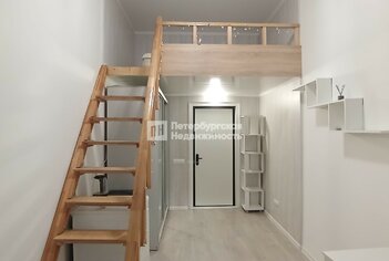  Квартира 152.2 кв.м. у метро Достоевская