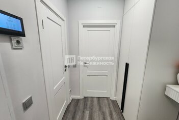  Студия 24.3 кв.м. у метро Пр.Большевиков