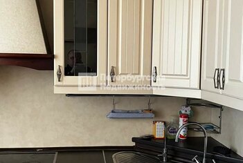 2-комн. кв. 65 м² 14/17 этаж