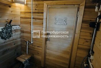 Жилой дом 301.7 м² в г Луга ул Малая Заречная, д11