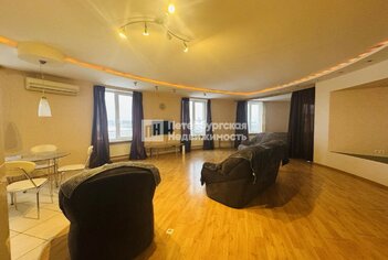  Квартира 100.7 кв.м. у метро Площадь Восстания