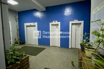 Комната 13 м² в 6-комн. кв. 4/12 этаж