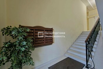 3-комн. кв. 127.7 м² 2/4 этаж