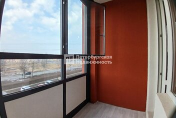  Студия 24.3 кв.м. у метро Проспект Ветеранов