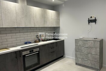  Квартира 38.5 кв.м. у метро Черная Речка