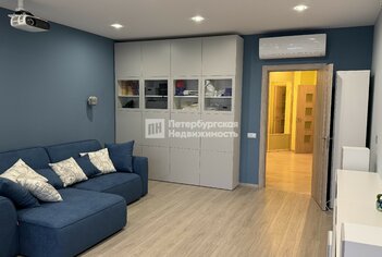  Квартира 96.2 кв.м. у метро Комендантский Проспект