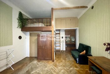  Квартира 181.8 кв.м. у метро Владимирская