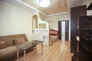 2-комн. кв. 77.4 м² 1/5 этаж
