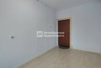 Комната 25 м² в 6-комн. кв. 2/2 этаж
