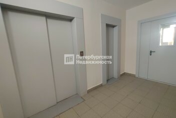  Квартира 40.3 кв.м. у метро Пр.Большевиков