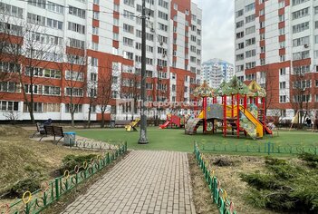 1-комн. кв. 41.8 м² 2/10 этаж