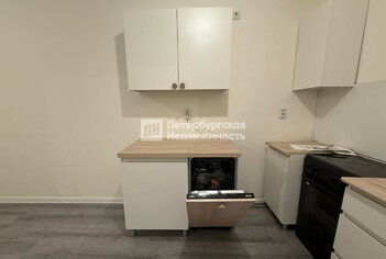  Квартира 52.8 кв.м. у метро Озерки