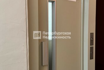 Комната 20.3 м² в 7-комн. кв. 6/7 этаж