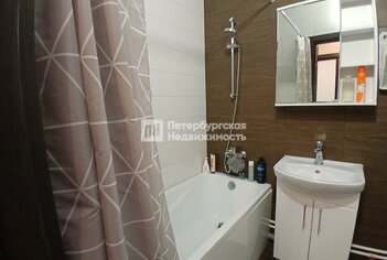  Квартира 32.2 кв.м. у метро Комендантский Проспект