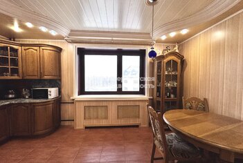 3-комн. кв. 140.7 м² 5/5 этаж