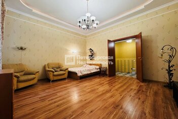  Квартира 69.7 кв.м. у метро Адмиралтейская