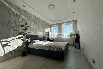 2-комн. кв. 67 м² 3/11 этаж