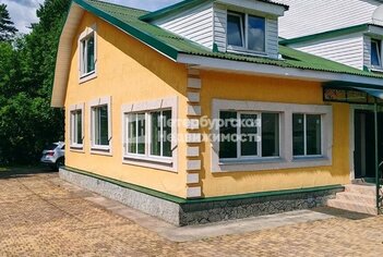 Жилой дом 263 м² в г Луга ул Средняя Заречная, д40а