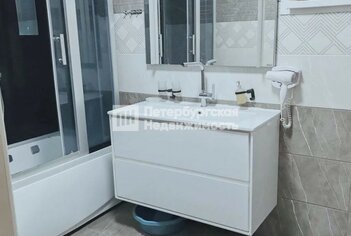 Жилой дом 263 м² в г Луга ул Средняя Заречная, д40а