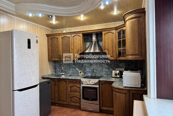 3-комн. кв. 140.7 м² 5/5 этаж