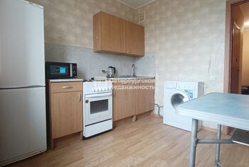  Квартира 39.1 кв.м. у метро Кировский Завод