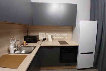  Квартира 28.7 кв.м. у метро Купчино