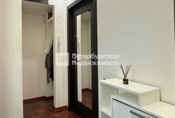  Квартира 35.3 кв.м. у метро Пр.Большевиков