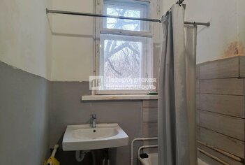 4-комн. кв. 95.5 м² 1/6 этаж