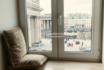  Квартира 78.5 кв.м. у метро Невский Проспект