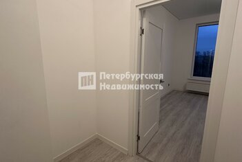  Студия 25.3 кв.м. у метро Московская