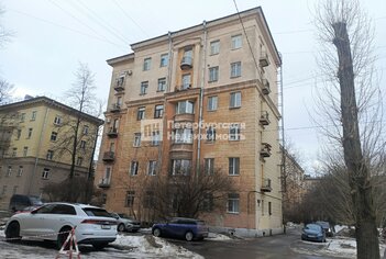 4-комн. кв. 95.5 м² 1/6 этаж