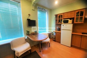  Квартира 86 кв.м. у метро Лиговский Проспект