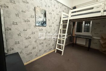  Квартира 49.9 кв.м. у метро Площадь Ленина