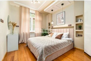  Квартира 71.1 кв.м.