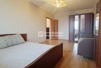  Квартира 39.1 кв.м. у метро Кировский Завод