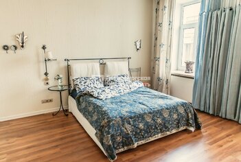  Квартира 78.5 кв.м. у метро Невский Проспект