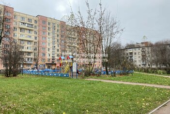  Квартира 180.9 кв.м. у метро Площадь Ленина