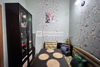 Комната 30.7 м² в 5-комн. кв. 4/6 этаж