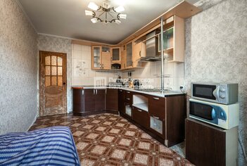 3-комн. кв. 90 м² 2/10 этаж