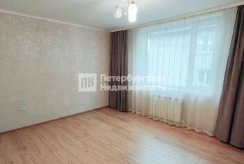 Жилой дом 263 м² в г Луга ул Средняя Заречная, д40а