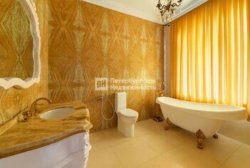 Жилой дом 588 м² в  пр-кт Ленина, д62б