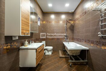 Коттедж 258 м² в тер. СНТ Трансмаш (Горелово) 3-й проезд
